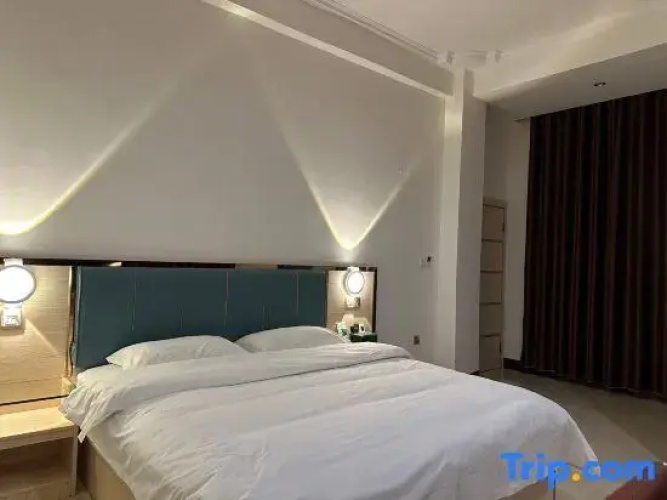 Star River Bay Hotel, Baise