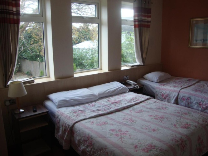 Triple room