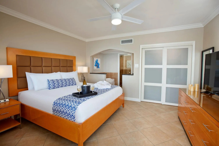 Divi Little Bay Beach Resort photo 6
