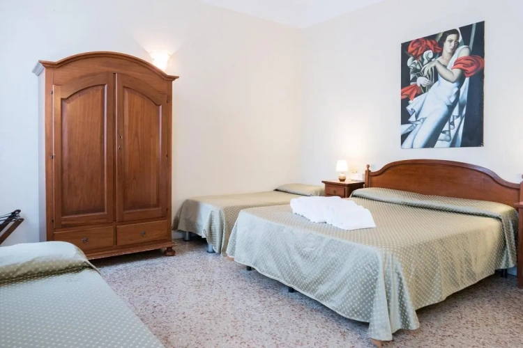 Standard Quadruple room