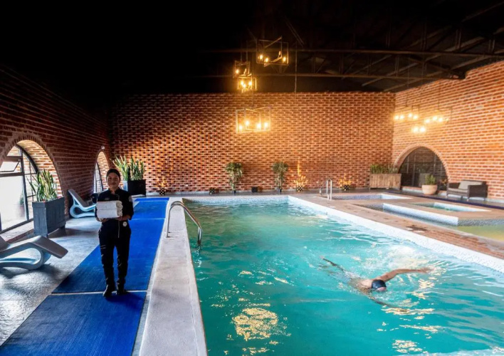Quindeloma Art Hotel And Gallery