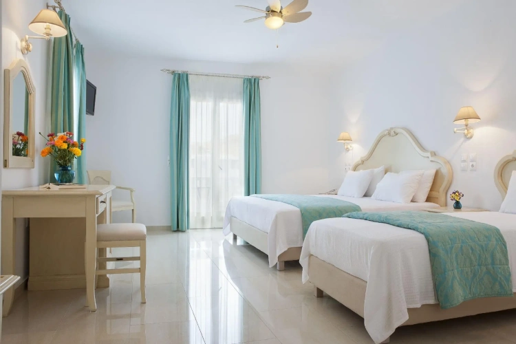 Superior Triple room