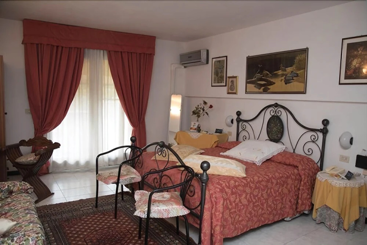 Hotel Ebe