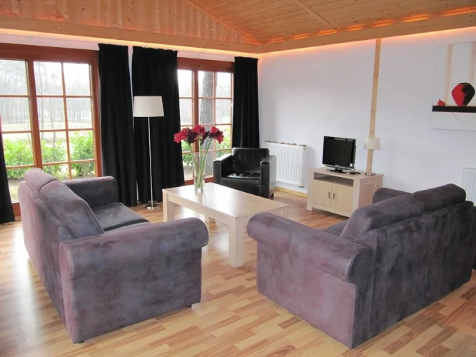 Royal Sextuple room
