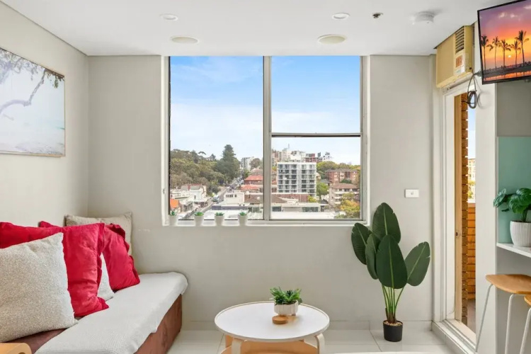 Bondi Studio Apartment With Pool & Rooftop Views