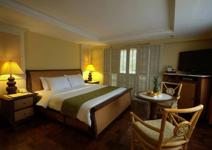 Emerald Island Hotel