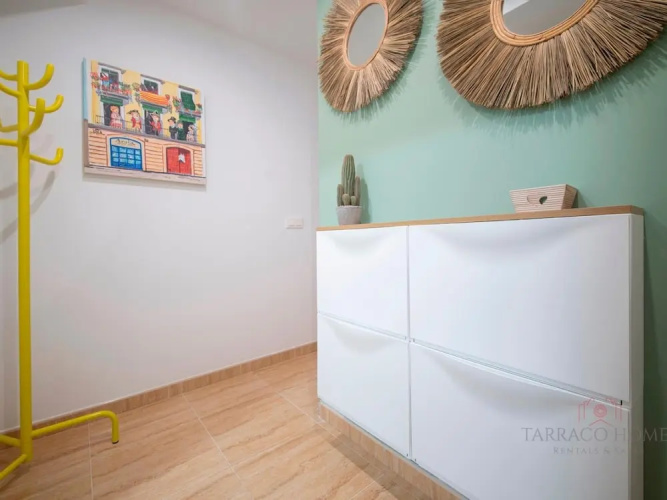 Th08 Apartamento Moderno con Patio Privado