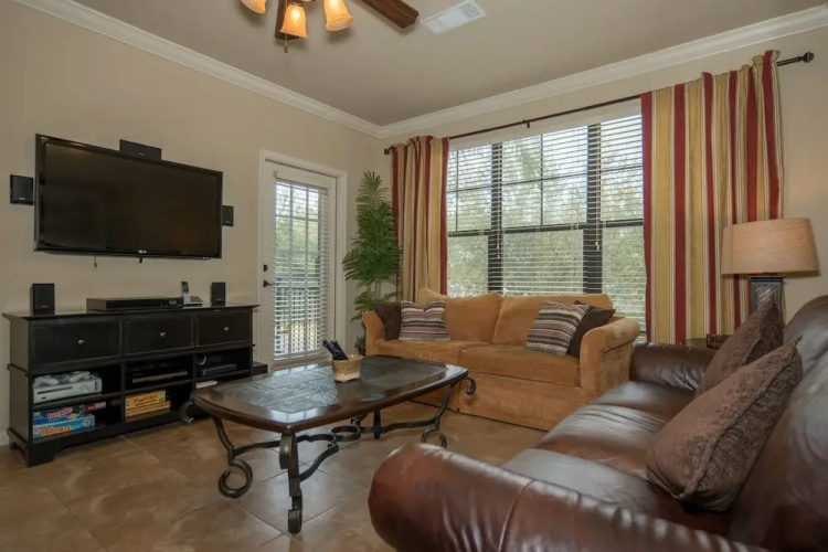 BP623CP Bella Piazza - Three Bedroom Condo