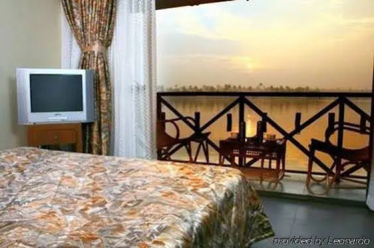 Emarald Island Floating Resort, Alleppey