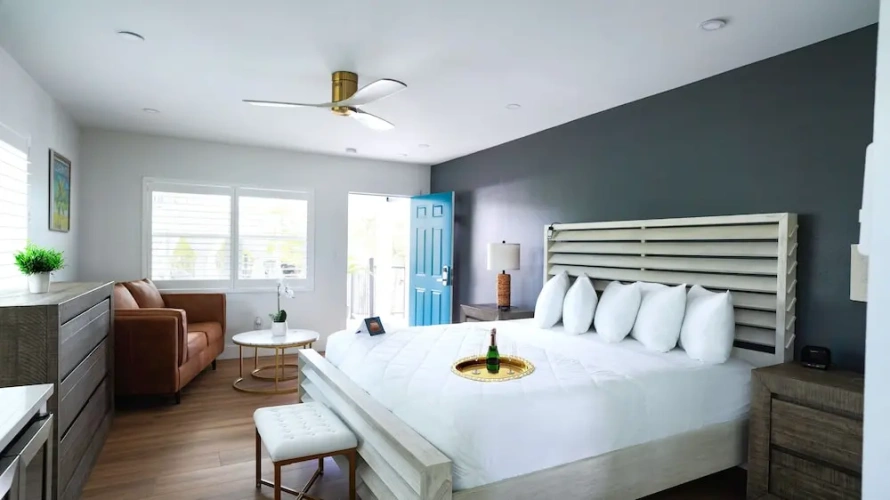Executive Double room with balcony and with water view