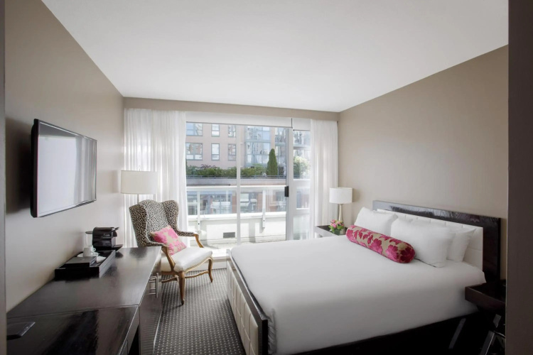 OPUS Hotel Vancouver