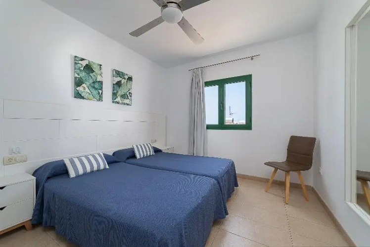 2 Bedrooms Quadruple Apartment with balcony