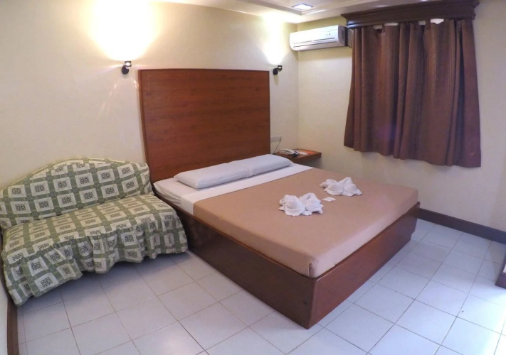 Ivory Hotel and Suites