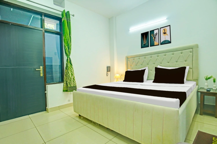 Classic Triple room