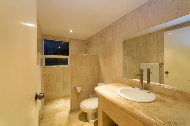 3 Bedrooms Standard room with balcony
