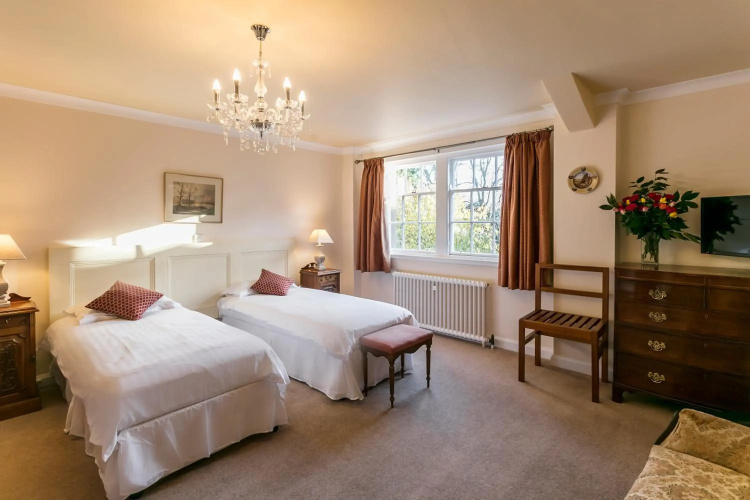 Ednam House Hotel