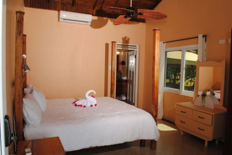 Luna Sea Inn