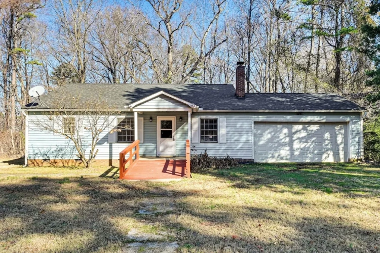 3 Bedrooms Cottage