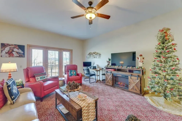 2 Bedrooms Apartment