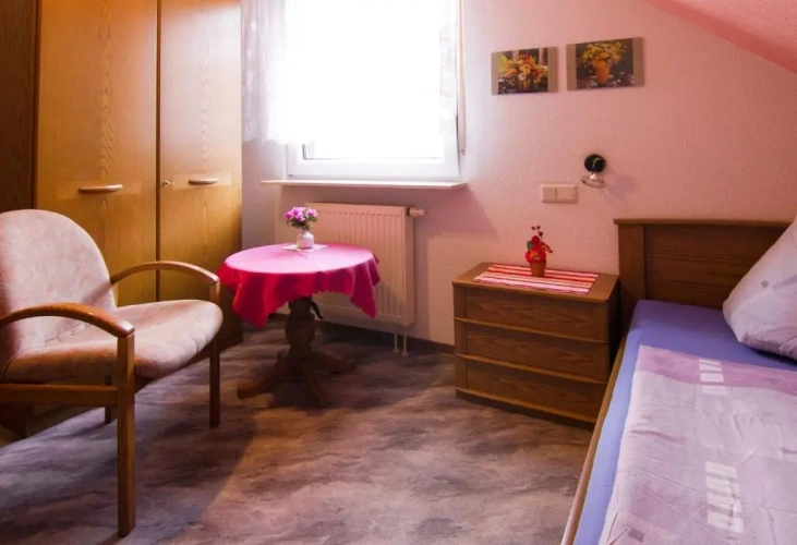 Standard Single room