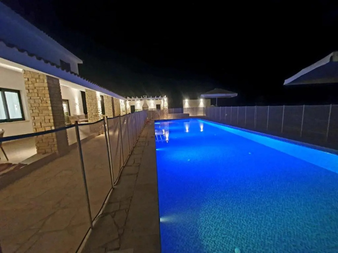 Holiday 6 Bedroom Luxury Villa