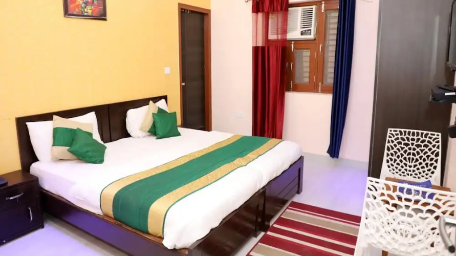 Hotel Abodes House