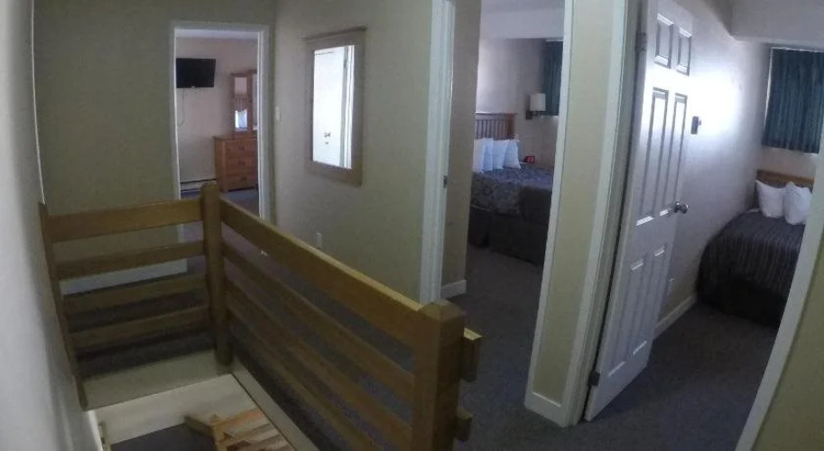 Horsethief Lodge