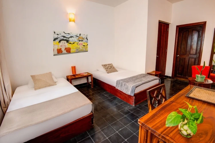 Standard Triple room