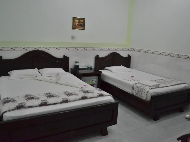 Standard Triple room