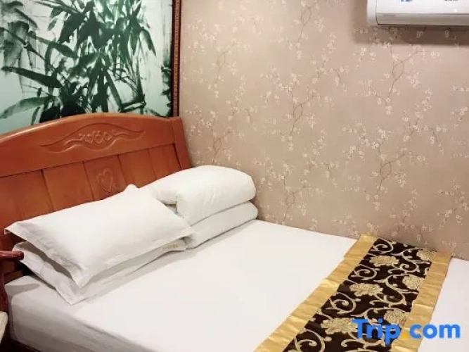Superior Quadruple Duplex Suite