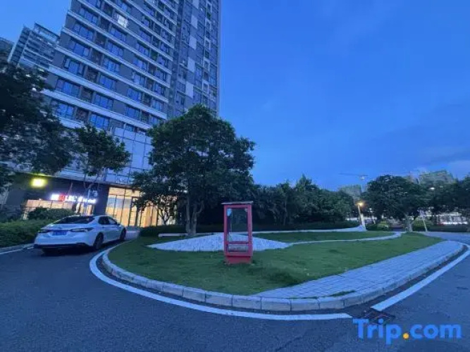 Huasha Apartment