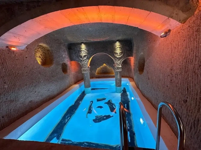 Deluxe Double room with pool view