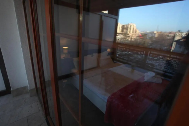 Hotel Happy
