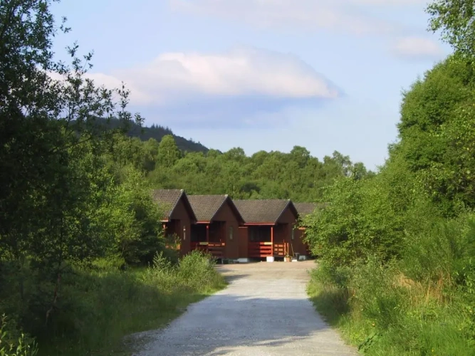 4 Bedrooms Cottage