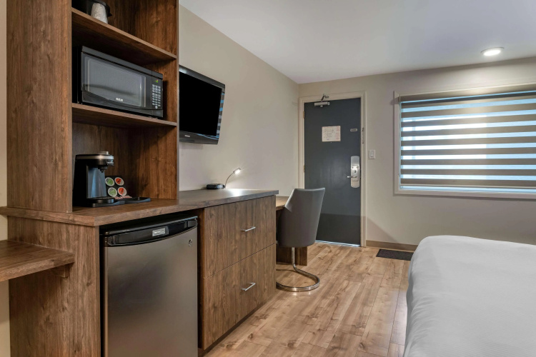 Dannys Hotel Suites, Surestay Collection By Best Western photo 31