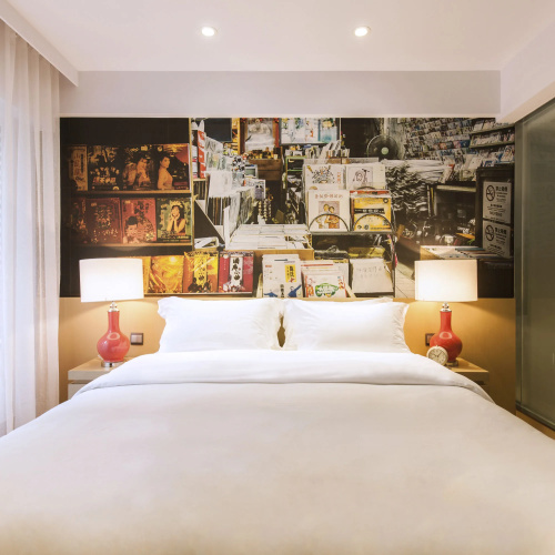 Caravel Hotel