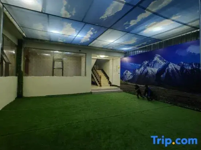 Gaqu Hostel
