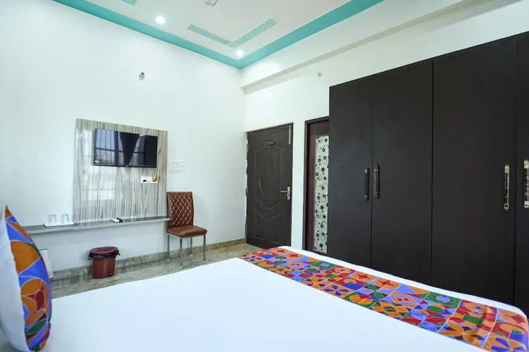 Fabhotel Keptown