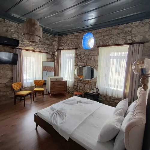 Deluxe room with city view