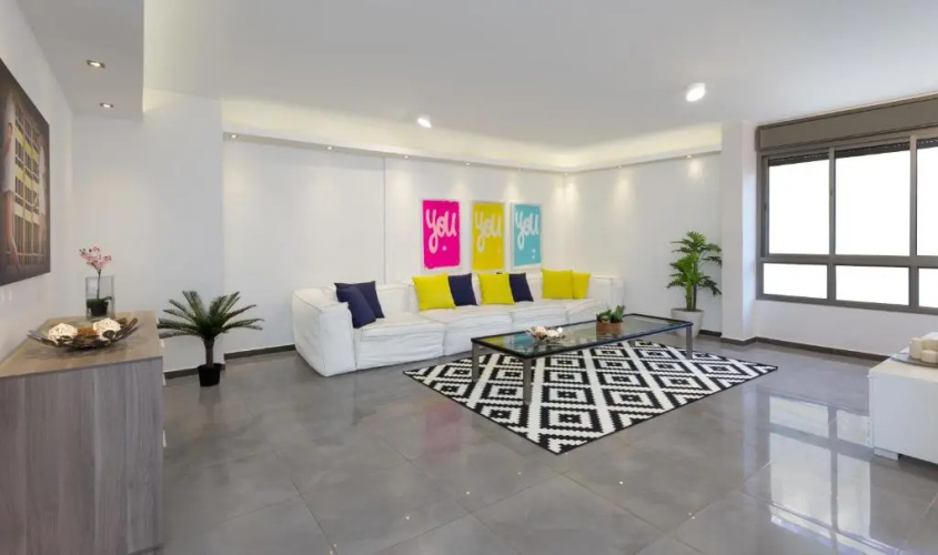Luminous 3BR in Bograshov by HolyGuest