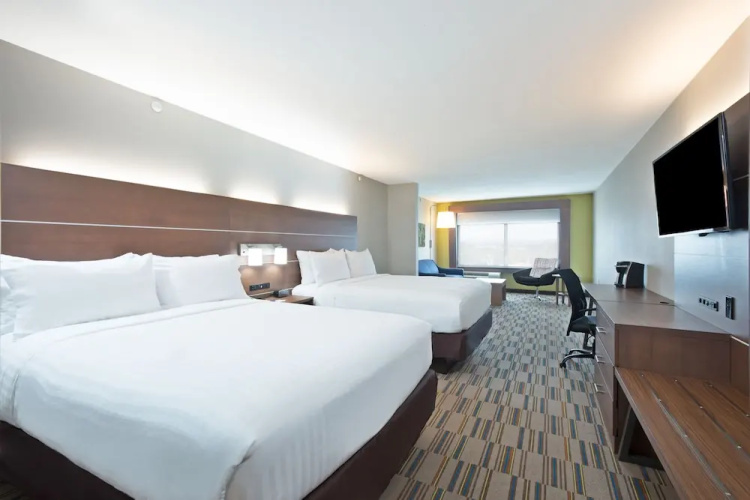 Holiday Inn Express & Suites Uniontown