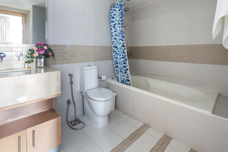 Impressive 1BR w/ Incredible Marina Views!