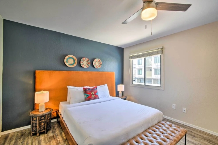 2 Bedrooms Apartment