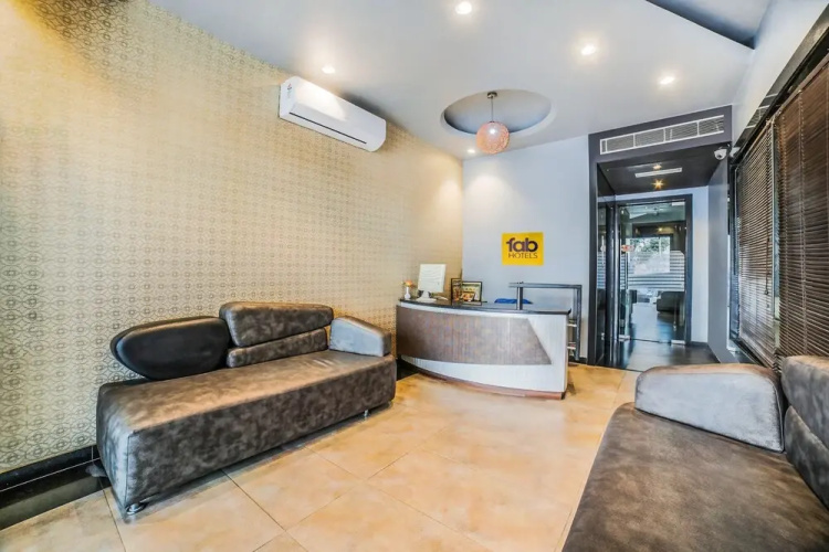 Fabhotel Aqua