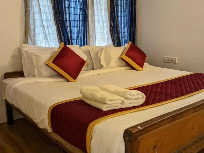 4 Bedrooms Villa