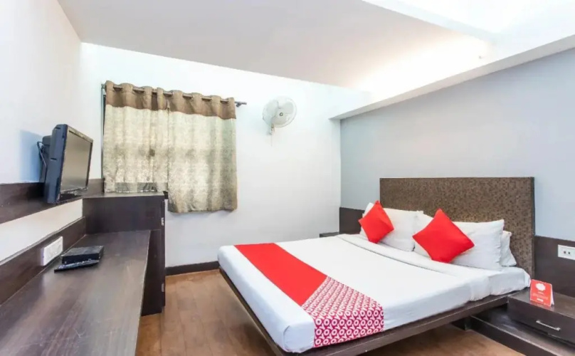 Hotel PS9 by OYO Rooms