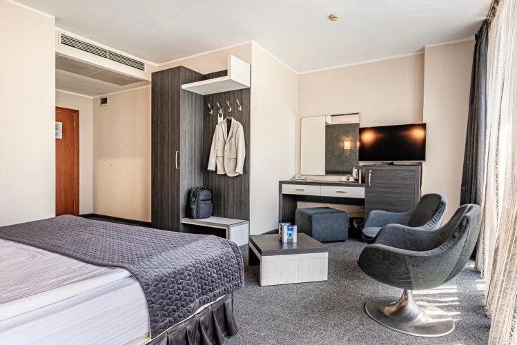 Hotel Noris