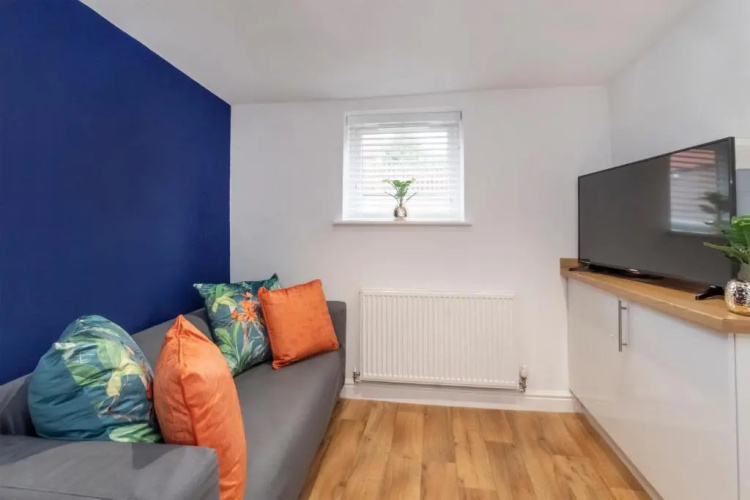 Henry Court Apartment 1