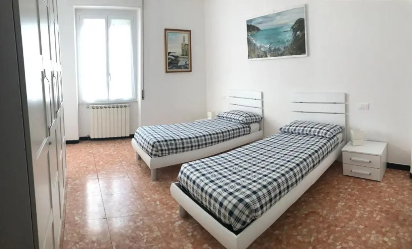 HOST IN LEVANTO - Scirocco con biciclette