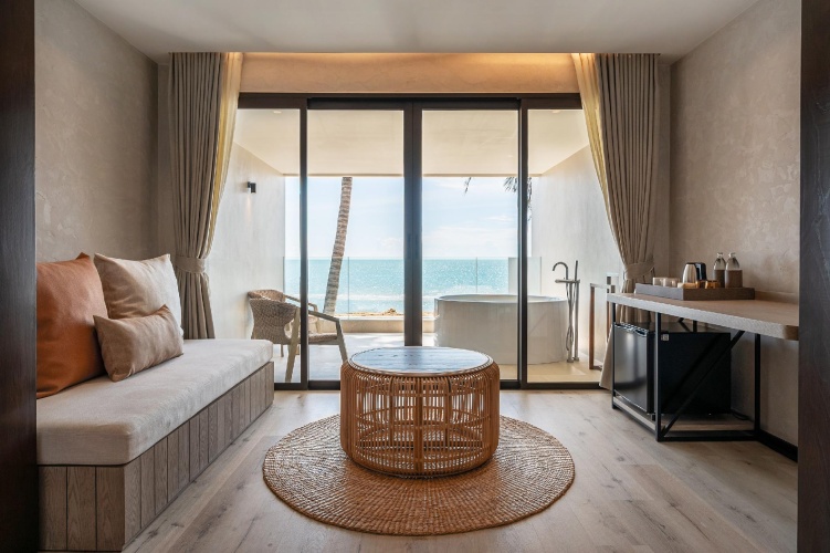 Deluxe Twin room beachfront